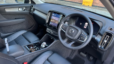 Volvo XC40 2.0 B4P Ultra Dark 5dr Auto Petrol Estate